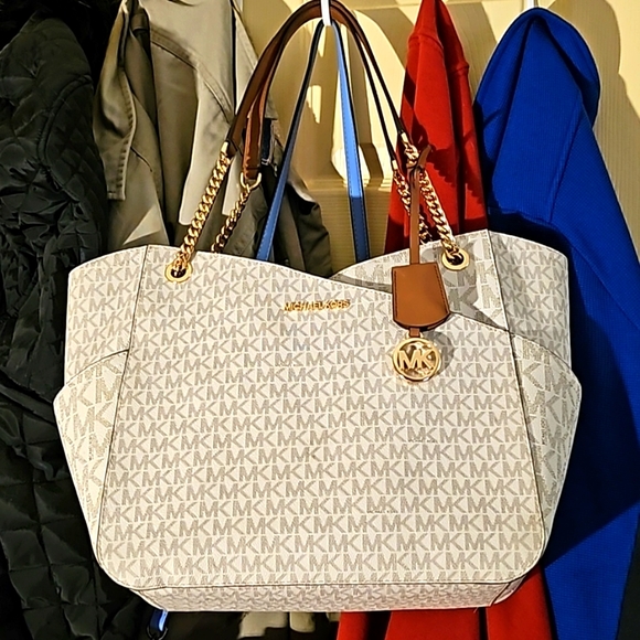 MICHAEL Michael Kors Handbags - Michael Kors Jet Set Travel Large Shoulder Tote NWT